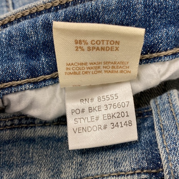 Daytrip Lynx Distressed Skinny Jeans - Picture 7 of 7